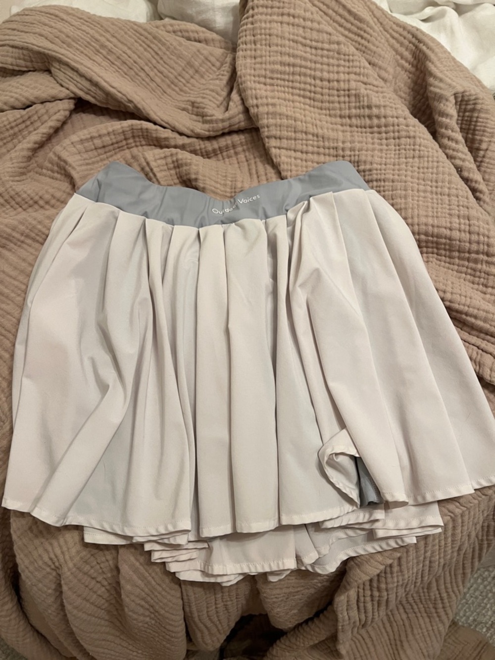 Outdoor Voices skirt skort lavender cream M